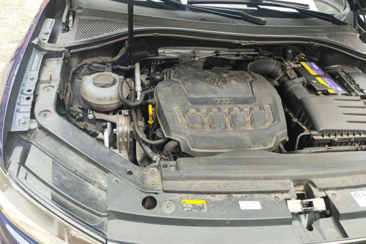 Used Volkswagen Tiguan 2018 330TSI All-Wheel-Drive Innovation Model Engine Bay Right