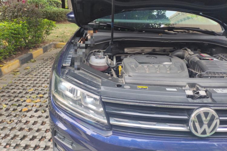 Used Volkswagen Tiguan 2018 330TSI All-Wheel-Drive Innovation Model Engine Bay Right