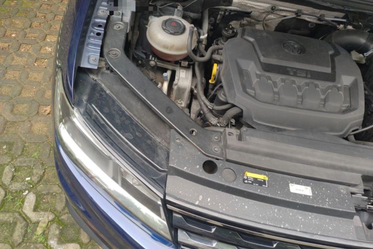 Used Volkswagen Tiguan 2018 330TSI All-Wheel-Drive Innovation Model Engine Bay Right