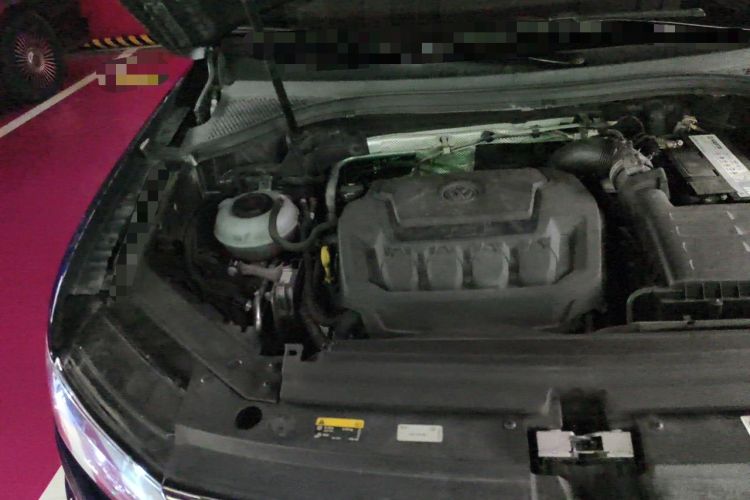 Used Volkswagen Tiguan 2018 330TSI All-Wheel-Drive Innovation Model Engine Bay Right