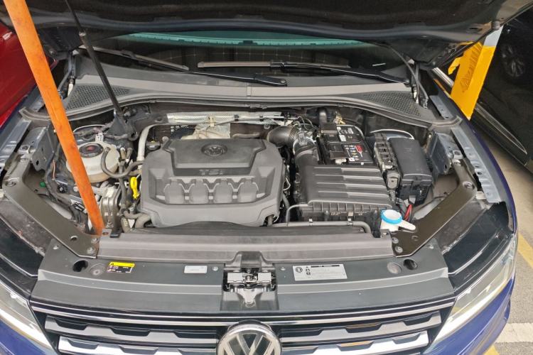 Used Volkswagen Tiguan 2018 330TSI All-Wheel-Drive Innovation Model Engine Bay