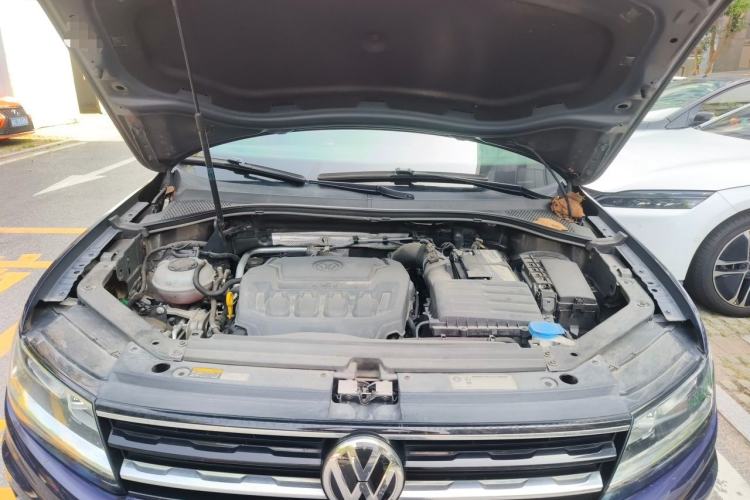 Used Volkswagen Tiguan 2018 330TSI All-Wheel-Drive Innovation Model Engine Bay