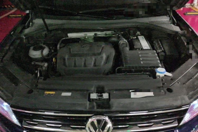 Used Volkswagen Tiguan 2018 330TSI All-Wheel-Drive Innovation Model Engine Bay