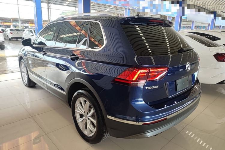 Used Volkswagen Tiguan 2018 330TSI All-Wheel-Drive Innovation Model Exterior 2