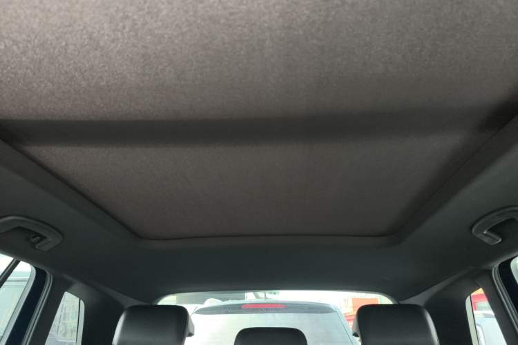 Used Volkswagen Tiguan 2018 380TSI Four-Wheel Drive R-Line Headliner