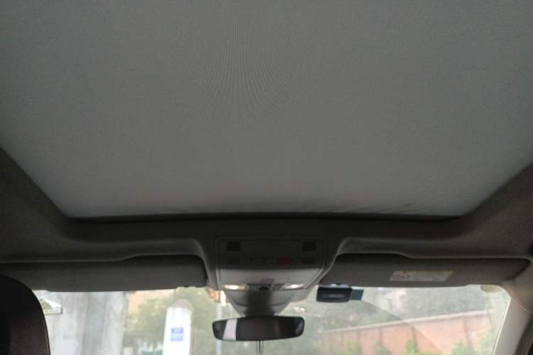 Used Volkswagen Tiguan 2018 330TSI All-Wheel-Drive Innovation Model Headliner