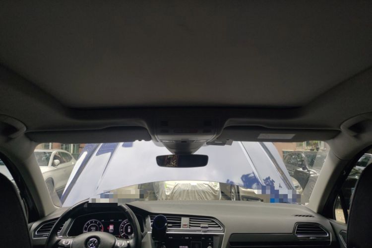 Used Volkswagen Tiguan 2018 330TSI All-Wheel-Drive Innovation Model Headliner