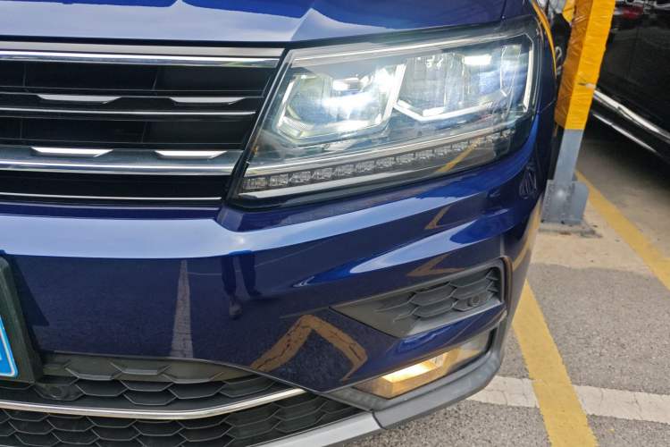Used Volkswagen Tiguan 2018 330TSI All-Wheel-Drive Innovation Model Left Front Headlight