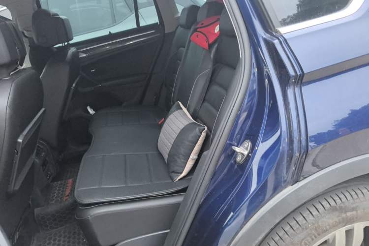 Used Volkswagen Tiguan 2018 330TSI Four-Wheel Drive High-End Model Left Rear Seat