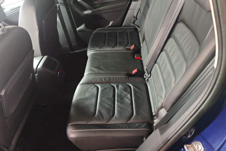 Used Volkswagen Tiguan 2018 330TSI All-Wheel-Drive Innovation Model Left Rear Seat