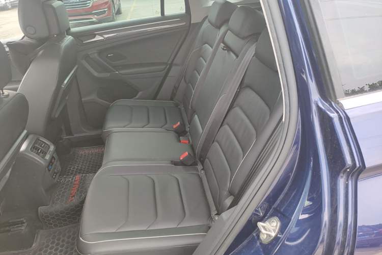Used Volkswagen Tiguan 2018 330TSI Four-Wheel Drive High-End Model Left Rear Seat