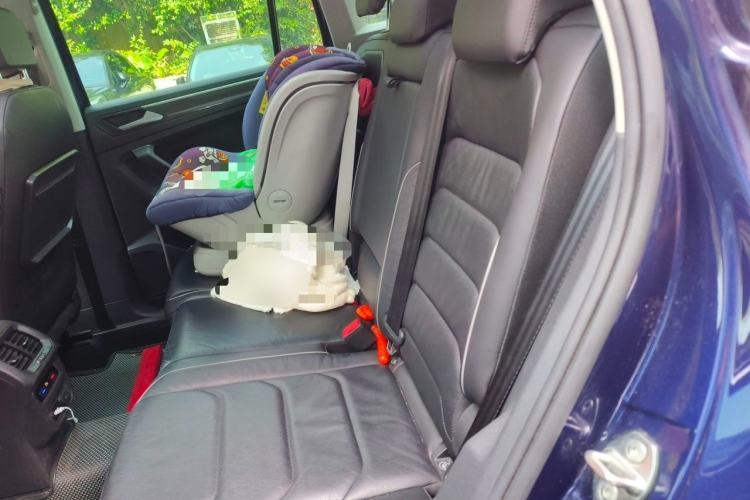 Used Volkswagen Tiguan 2018 330TSI All-Wheel-Drive Innovation Model Left Rear Seat