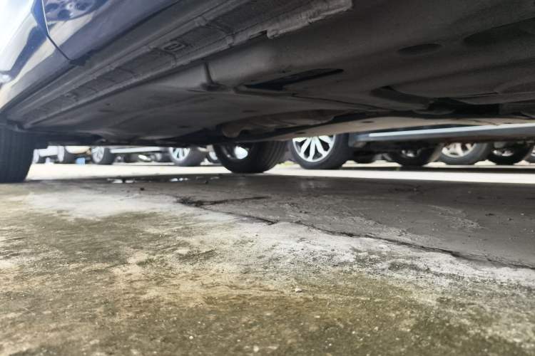 Used Volkswagen Tiguan 2018 380TSI Four-Wheel Drive R-Line Left Side Sill