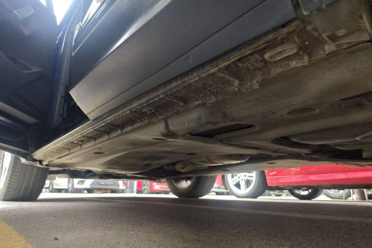Used Volkswagen Tiguan 2018 330TSI All-Wheel-Drive Innovation Model Left Side Sill