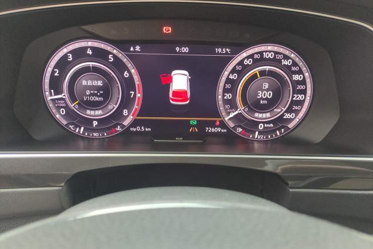 Used Volkswagen Tiguan 2018 330TSI All-Wheel-Drive Innovation Model Odometer Close Up