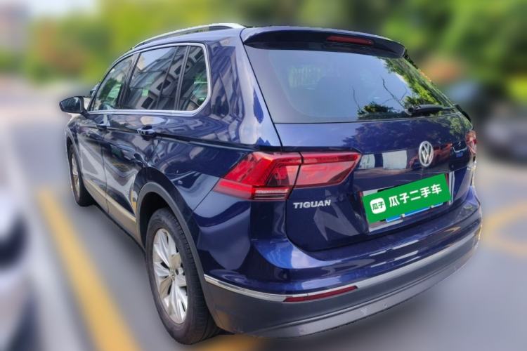 Used Volkswagen Tiguan 2018 330TSI All-Wheel-Drive Innovation Model Rear Left 45 Deg