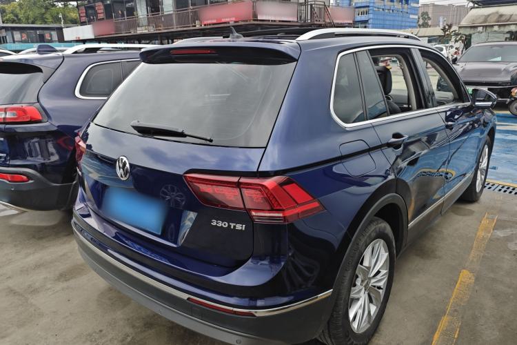 Used Volkswagen Tiguan 2018 330TSI All-Wheel-Drive Innovation Model Rear Right 45 Deg