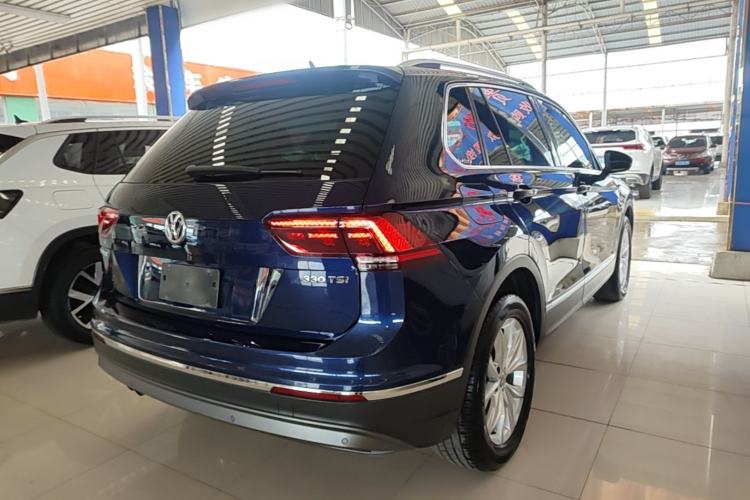 Used Volkswagen Tiguan 2018 330TSI All-Wheel-Drive Innovation Model Rear Right 45 Deg