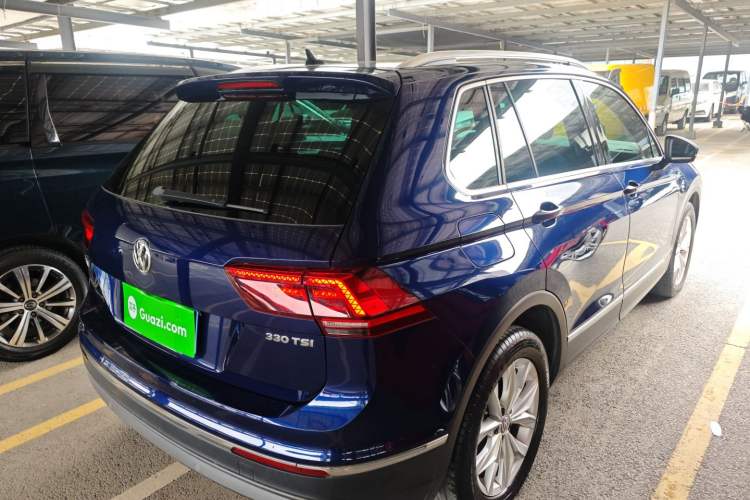 Used Volkswagen Tiguan 2018 330TSI All-Wheel-Drive Innovation Model Rear Right 45 Deg