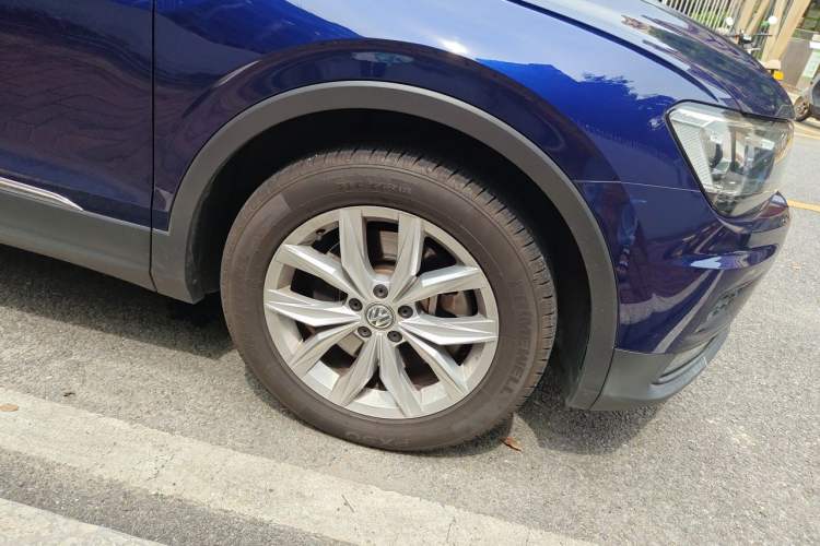 Used Volkswagen Tiguan 2018 330TSI All-Wheel-Drive Innovation Model Right Front Wheel Hub