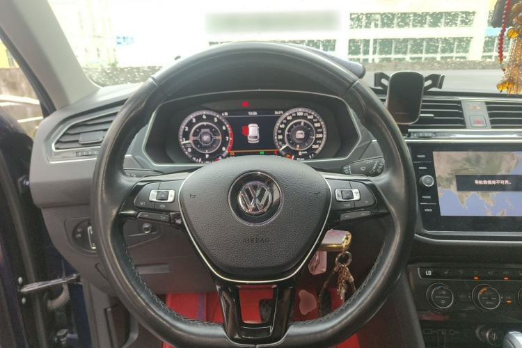 Used Volkswagen Tiguan 2018 330TSI All-Wheel-Drive Innovation Model Steering Wheel