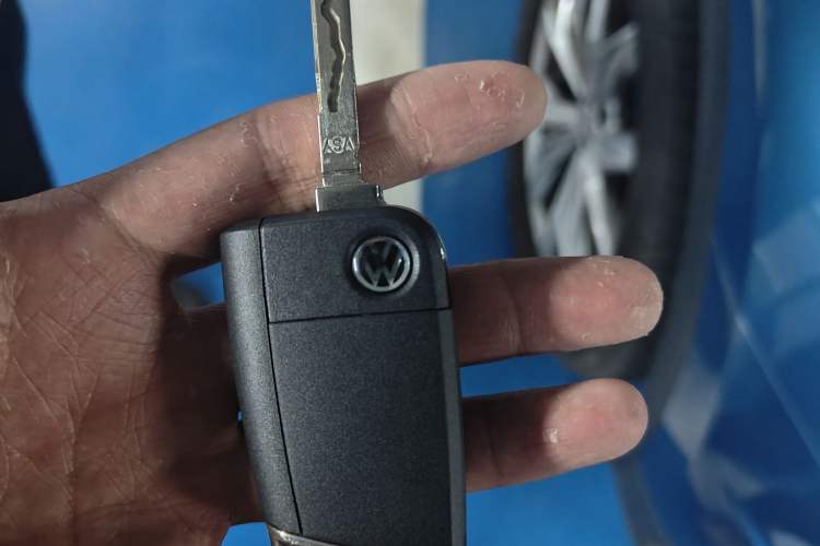 Used Volkswagen Tiguan 2018 330TSI All-Wheel-Drive Innovation Model Vehicle Key
