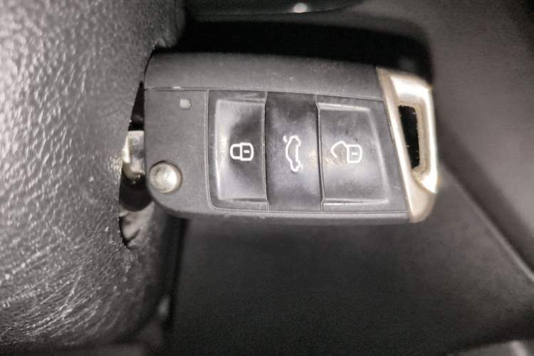Used Volkswagen Tiguan 2018 330TSI All-Wheel-Drive Innovation Model Vehicle Key