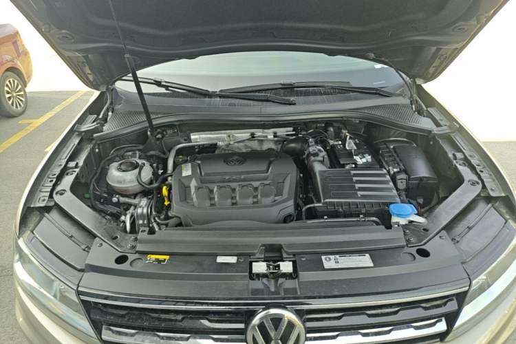 Used Volkswagen Tiguan 2018 330TSI All-Wheel-Drive Innovation Model Engine Bay