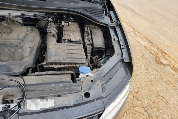 Used Volkswagen Tiguan 2018 330TSI All-Wheel-Drive Innovation Model Engine Bay Left