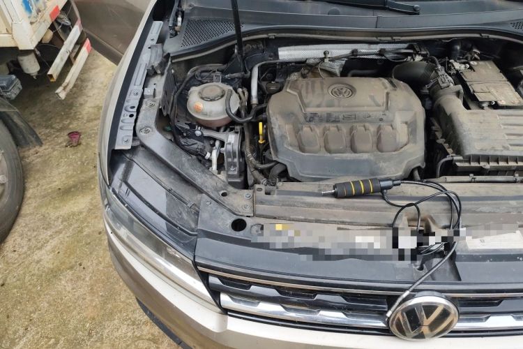 Used Volkswagen Tiguan 2018 330TSI All-Wheel-Drive Innovation Model Engine Bay Right