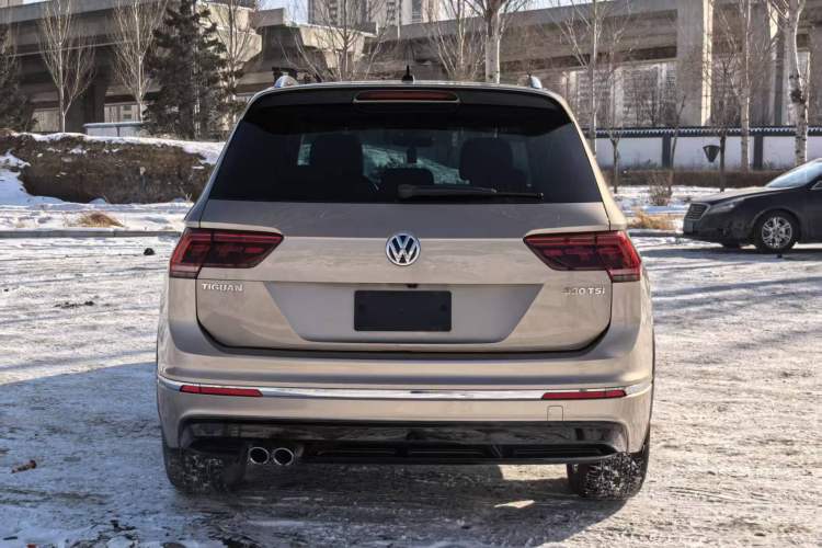 Used Volkswagen Tiguan 2018 330TSI Four-Wheel Drive High-End Model Exterior 5