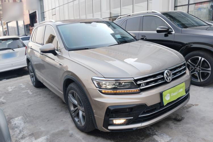Used Volkswagen Tiguan 2018 330TSI Four-Wheel Drive High-End Model Front Right 45 Deg