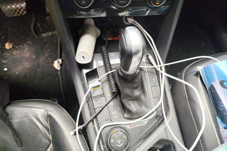 Used Volkswagen Tiguan 2018 330TSI All-Wheel-Drive Innovation Model Gear Lever