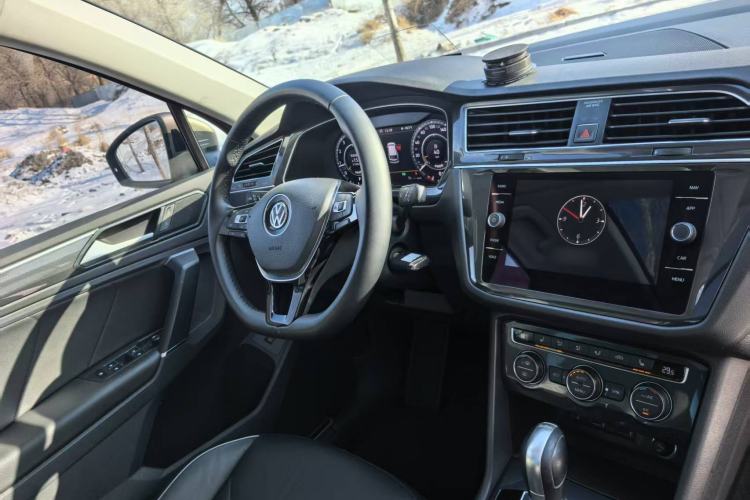 Used Volkswagen Tiguan 2018 330TSI Four-Wheel Drive High-End Model Interior 5