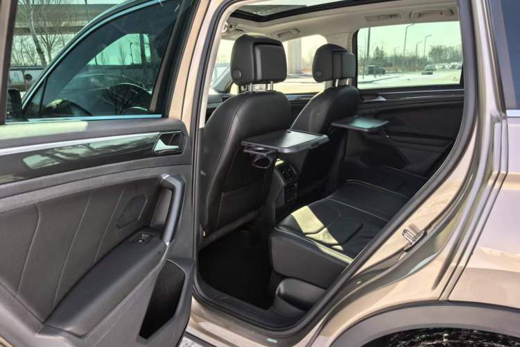 Used Volkswagen Tiguan 2018 330TSI Four-Wheel Drive High-End Model Interior 6