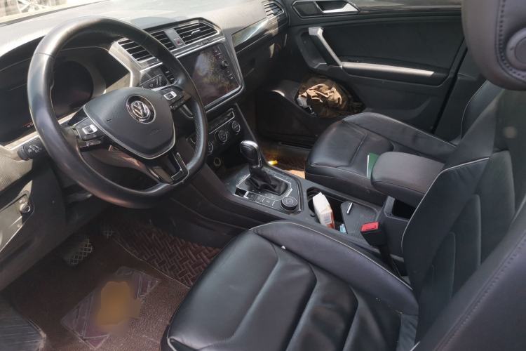 Used Volkswagen Tiguan 2018 330TSI All-Wheel-Drive Innovation Model Left Front Seat