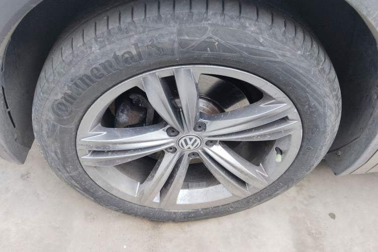 Used Volkswagen Tiguan 2018 330TSI Four-Wheel Drive High-End Model Left Front Wheel Hub