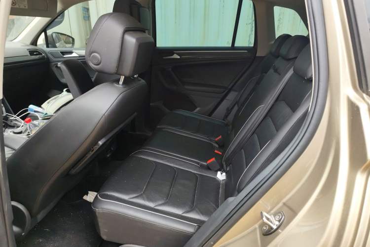Used Volkswagen Tiguan 2018 330TSI All-Wheel-Drive Innovation Model Left Rear Seat