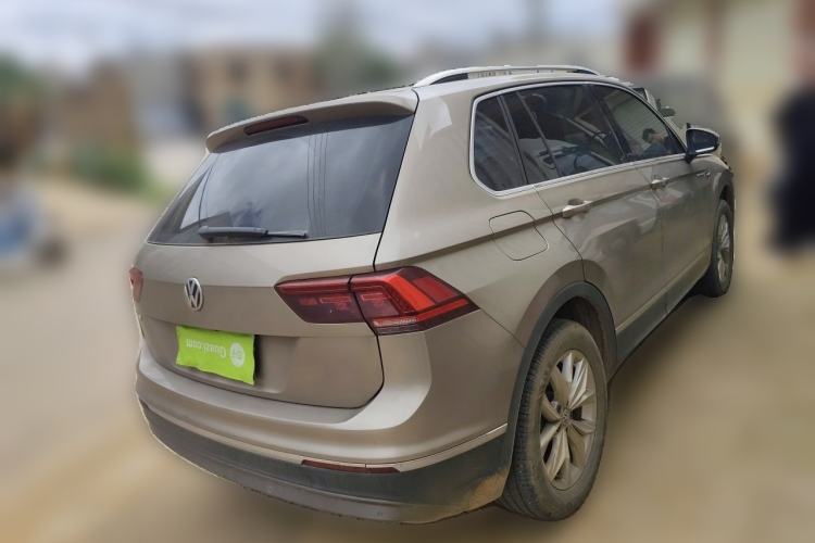 Used Volkswagen Tiguan 2018 330TSI All-Wheel-Drive Innovation Model Rear Right 45 Deg