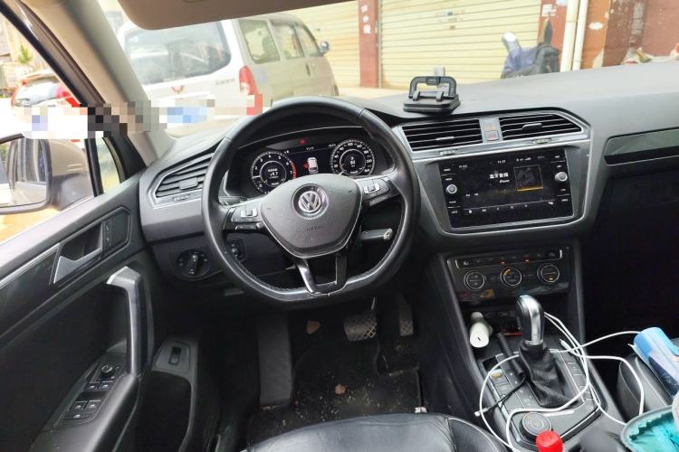 Used Volkswagen Tiguan 2018 330TSI All-Wheel-Drive Innovation Model Steering Wheel