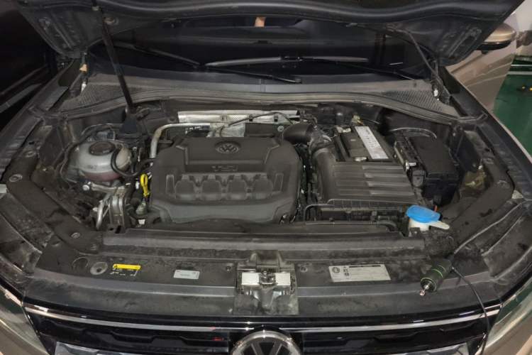 Used Volkswagen Tiguan 2018 330TSI All-Wheel-Drive Innovation Model Engine Bay