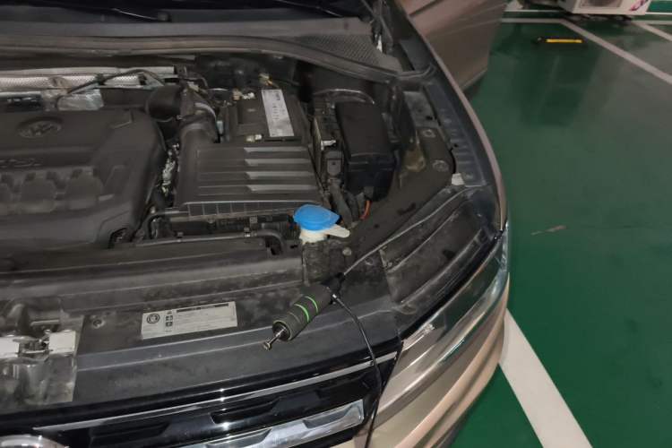 Used Volkswagen Tiguan 2018 330TSI All-Wheel-Drive Innovation Model Engine Bay Left