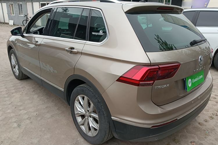 Used Volkswagen Tiguan 2018 330TSI All-Wheel-Drive Innovation Model Rear Left 45 Deg