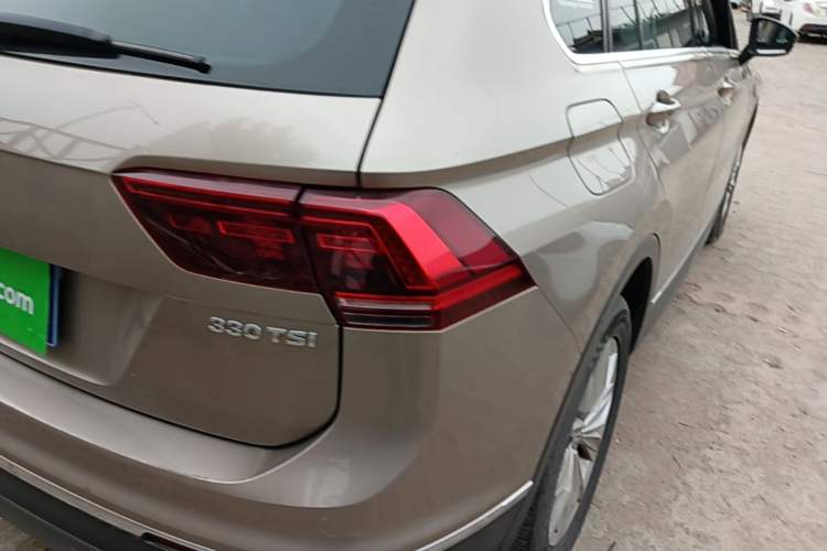 Used Volkswagen Tiguan 2018 330TSI All-Wheel-Drive Innovation Model Right Rear Taillight
