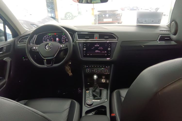 Used Volkswagen Tiguan 2018 330TSI Four-Wheel Drive High-End Model Center Console