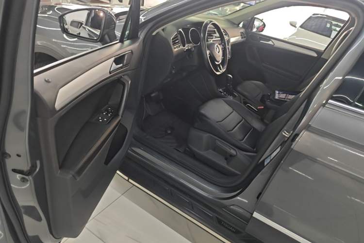 Used Volkswagen Tiguan 2018 280TSI Two-Wheel-Drive Elite Version Driver Seat