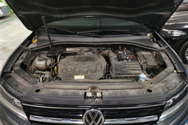Used Volkswagen Tiguan 2018 330TSI All-Wheel-Drive Innovation Model Engine Bay