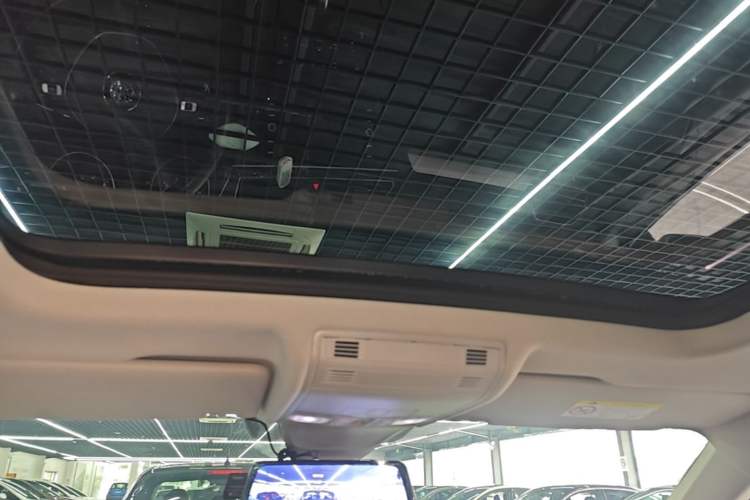 Used Volkswagen Tiguan 2018 280TSI Two-Wheel-Drive Elite Version Headliner