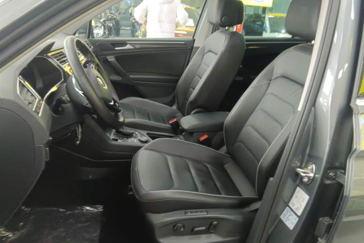 Used Volkswagen Tiguan 2018 330TSI Four-Wheel Drive High-End Model Left Front Seat