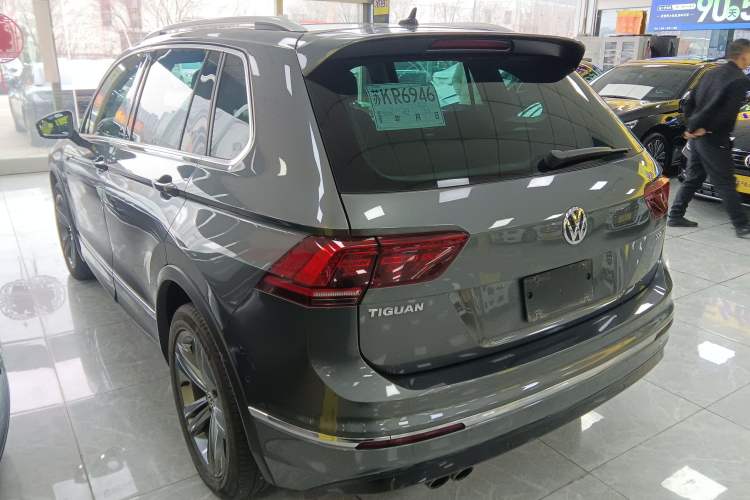 Used Volkswagen Tiguan 2018 330TSI Four-Wheel Drive High-End Model Rear Left 45 Deg
